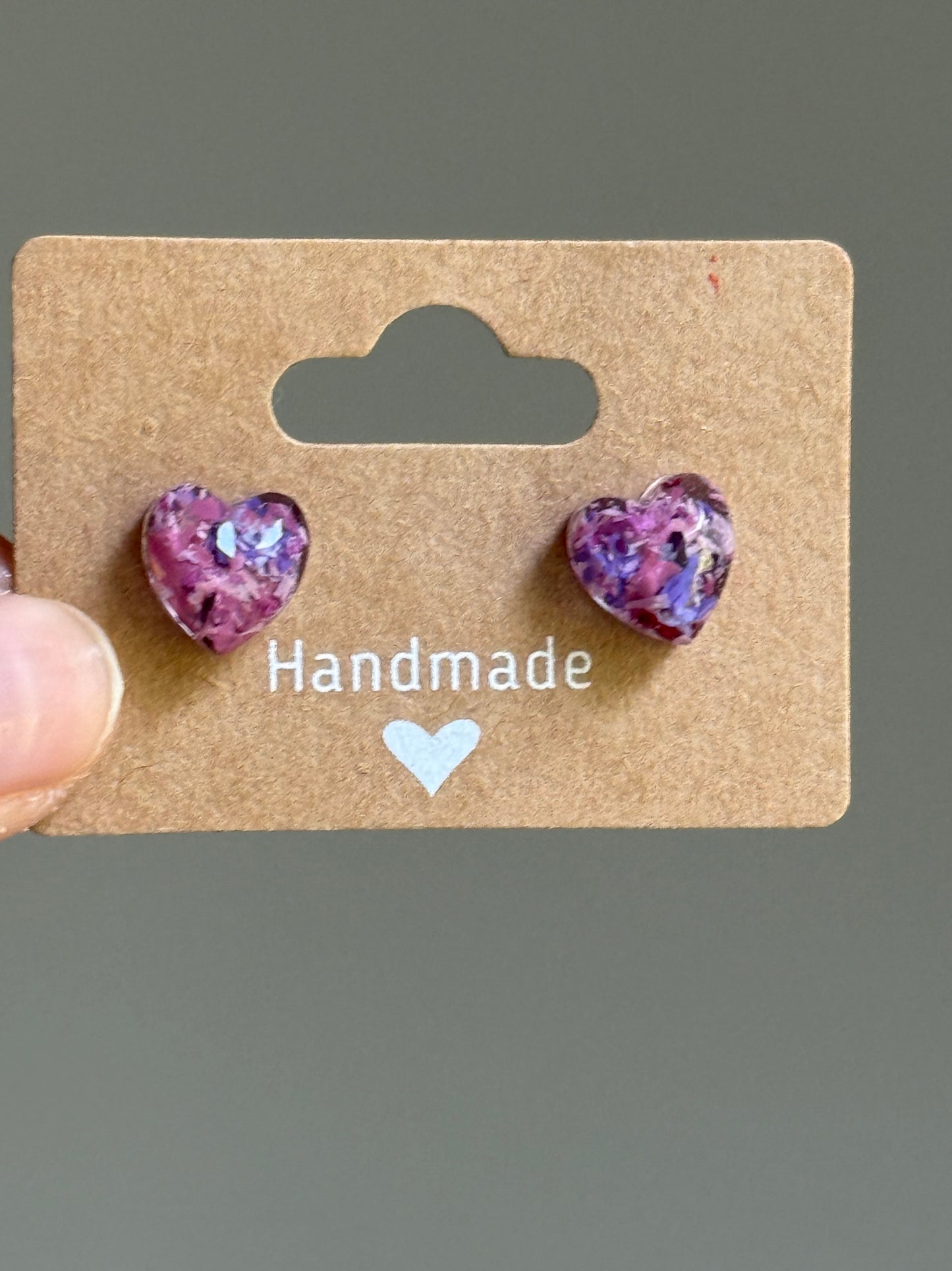 Sarai Resin Heart Studs (Purpled)