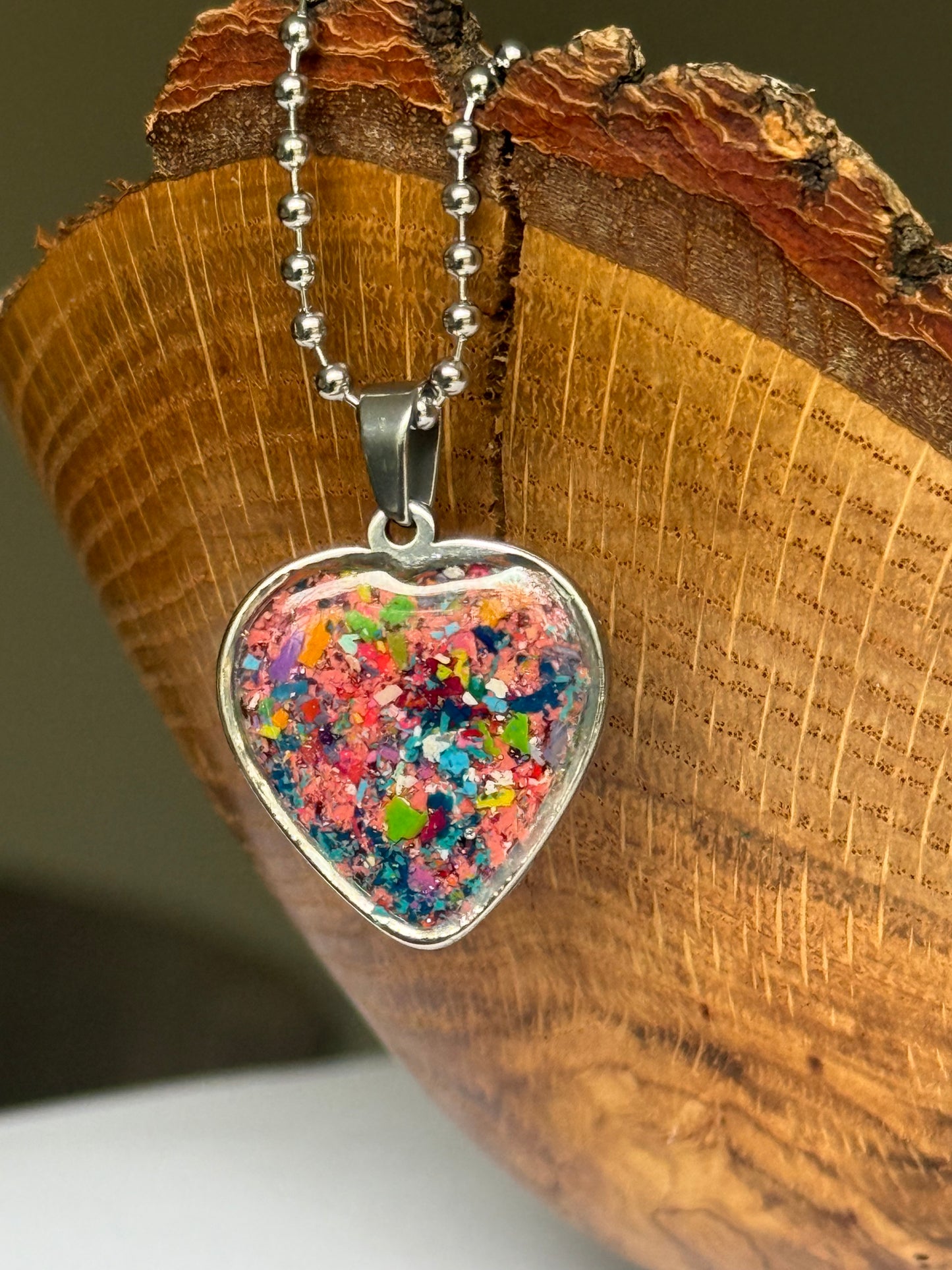 Medium Joy Heart Pendant (Glow)