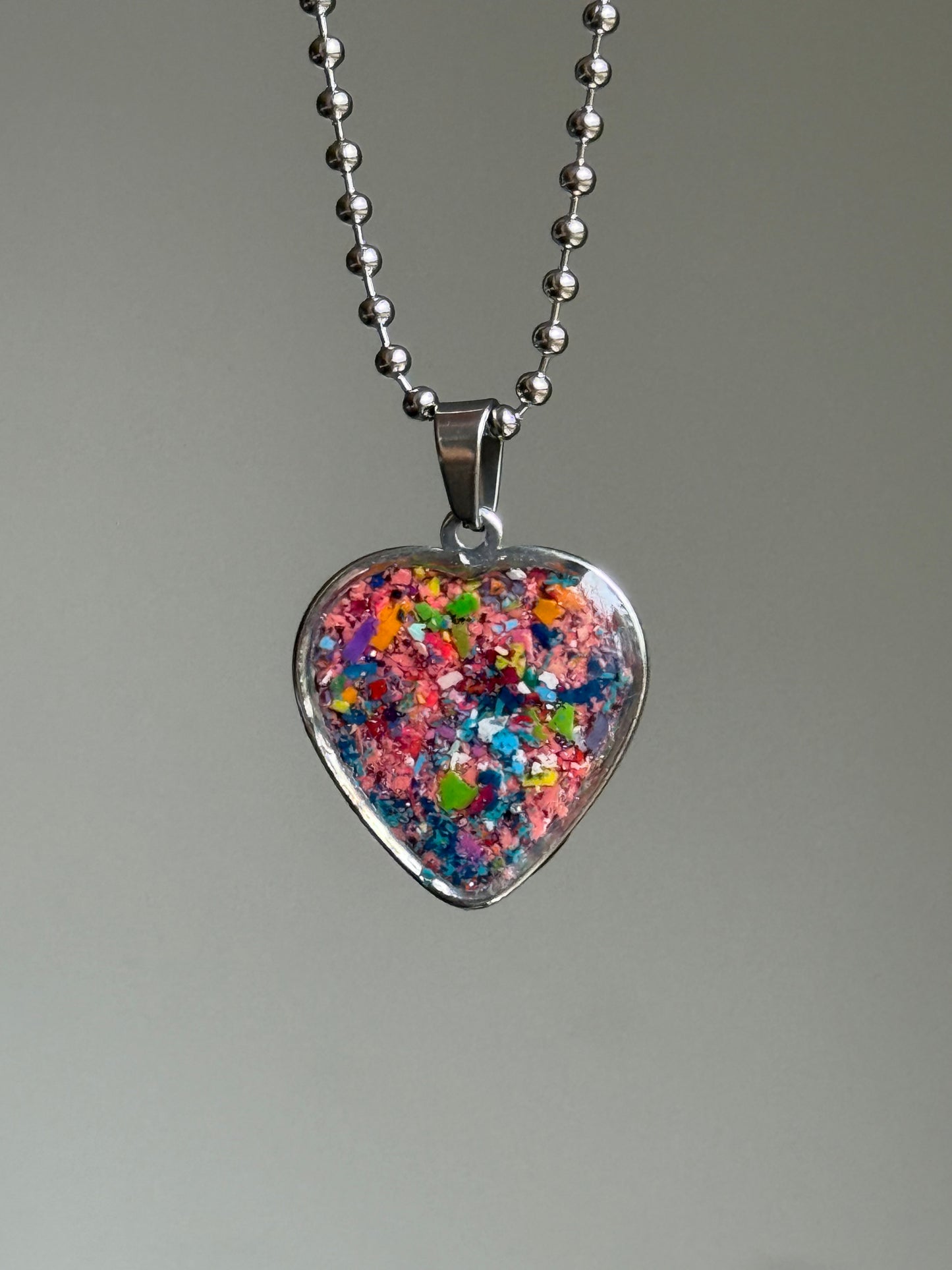 Medium Joy Heart Pendant (Glow)