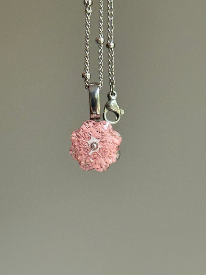Crayon Bloom Pendant (Dusty Rose)