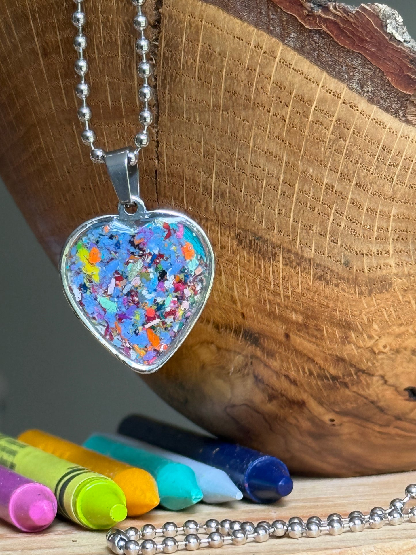 crayon heart by crayonfetti.  kalen redmon