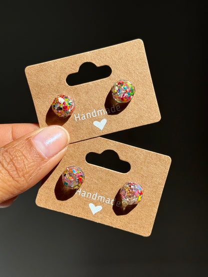 Small round Studs (multicolor)