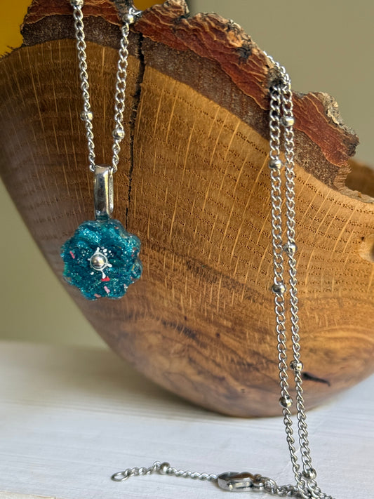 Crayon Bloom Pendant (Metallic Turquoise)