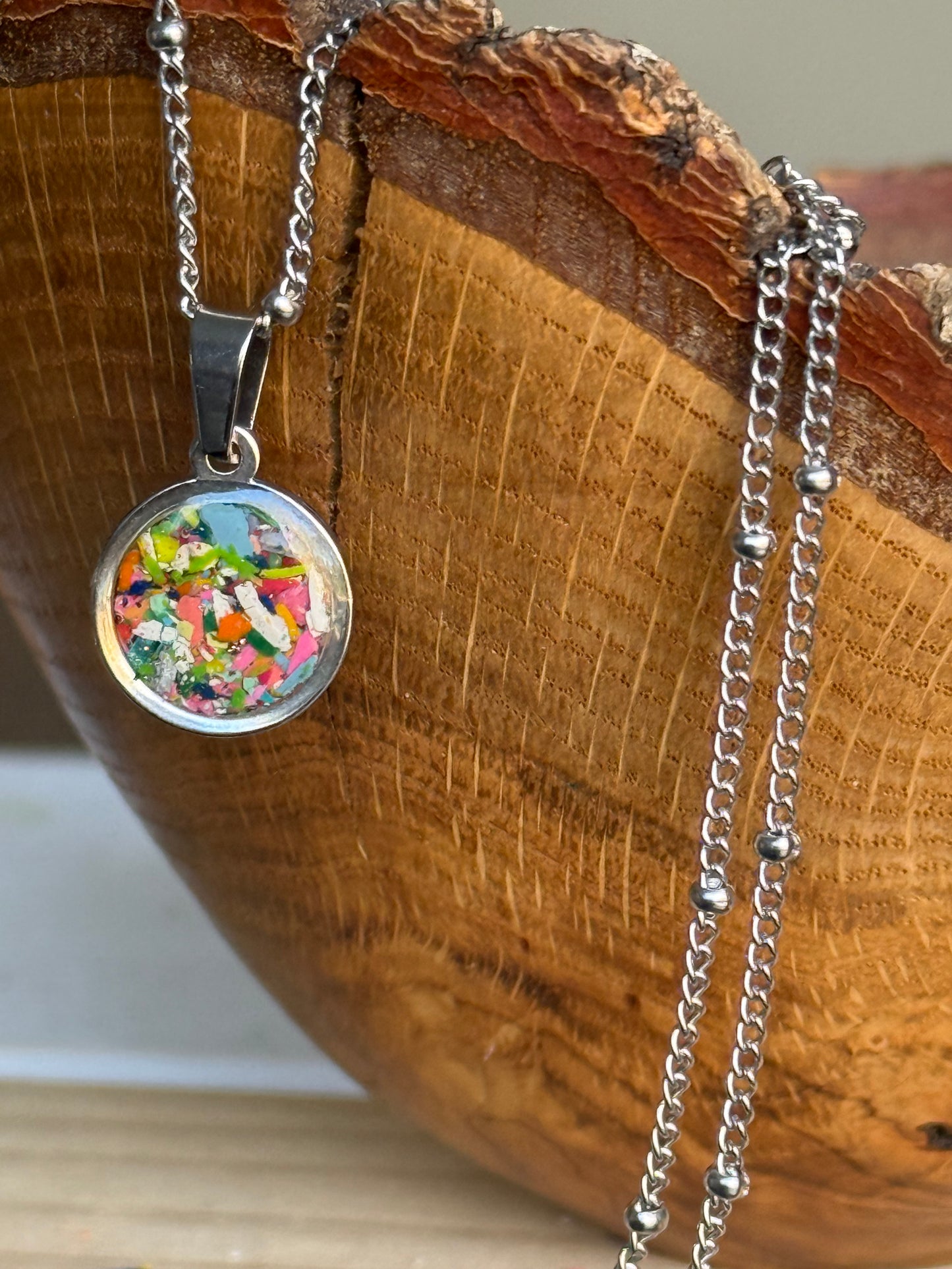 Viva Orbis Pendant (2)