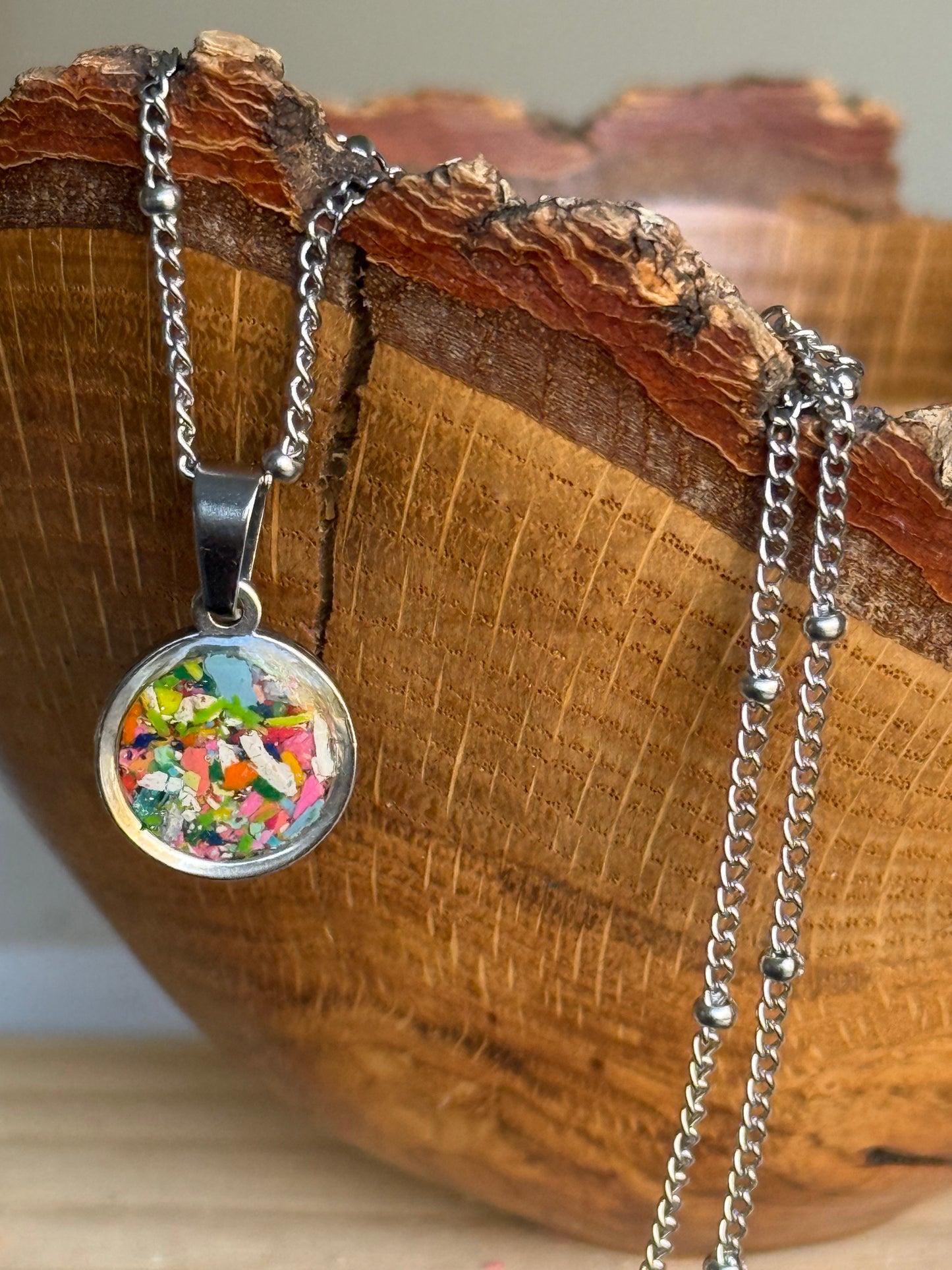 Viva Orbis Pendant (2)