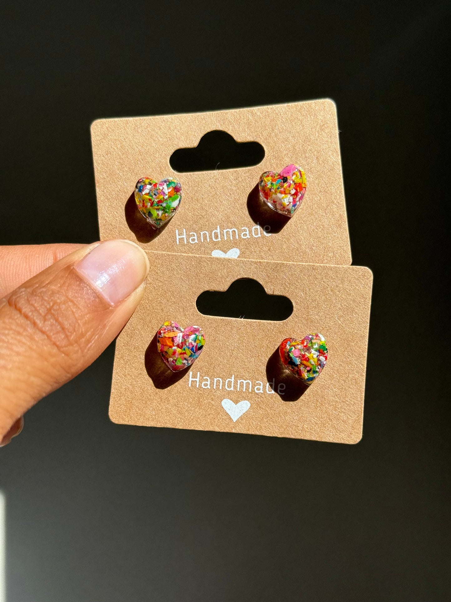 Sarai Resin Heart Studs  (Multicolor)