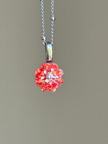 Crayon Bloom Pendant (Freckled Orange)