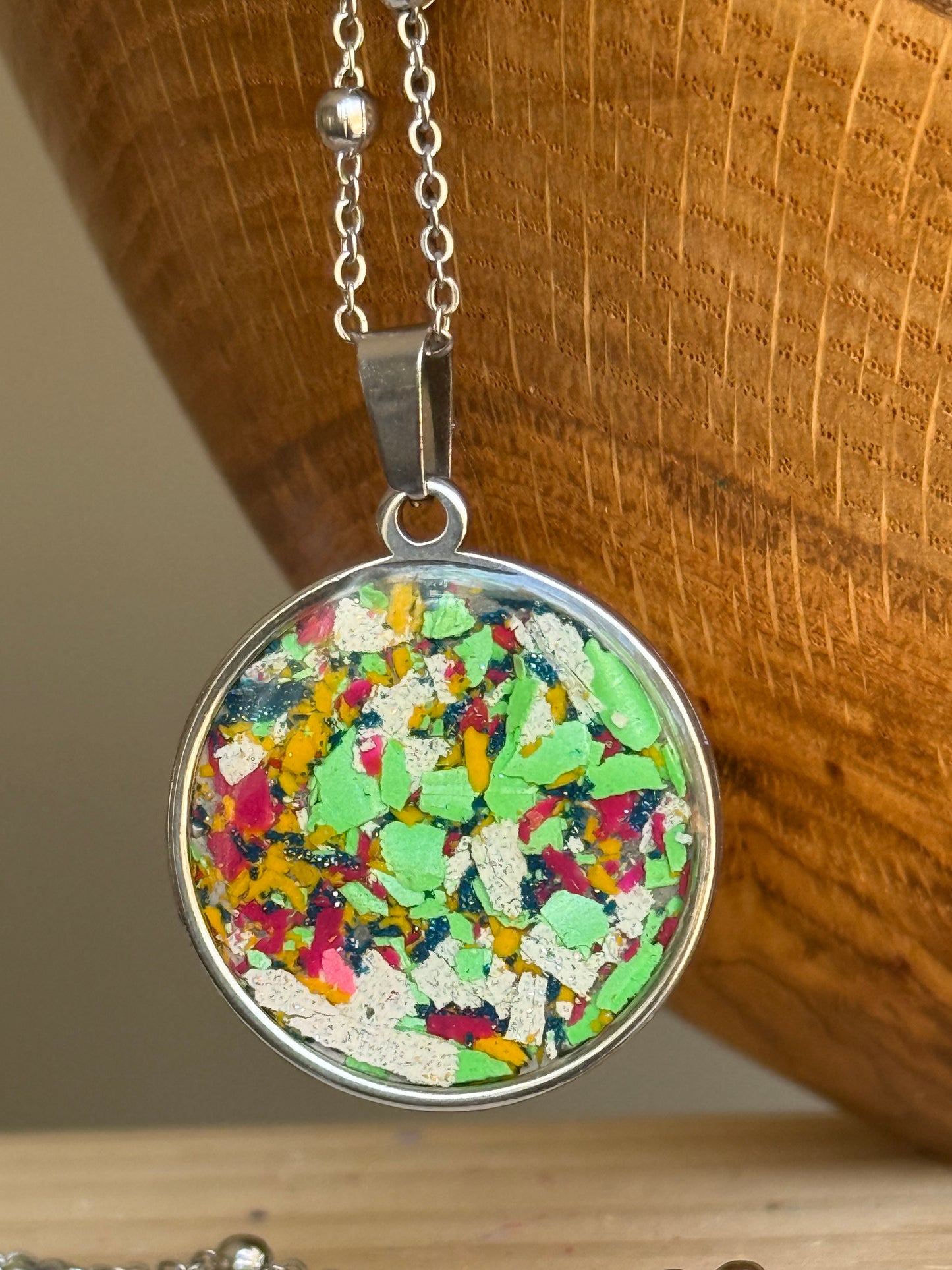 Bold Orbis Necklace (Galactic Green)