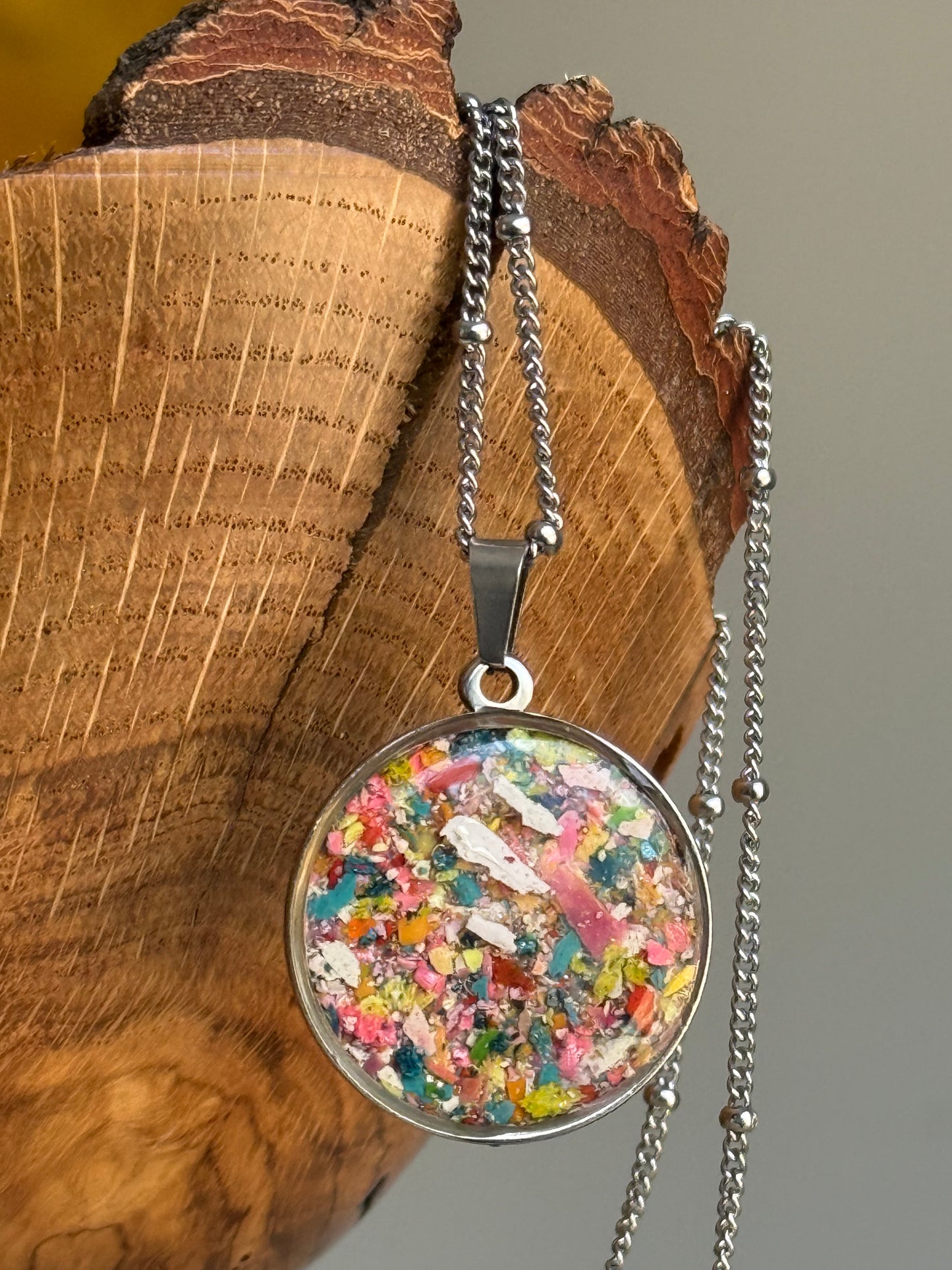 Bold Orbis Necklace (Wild White)