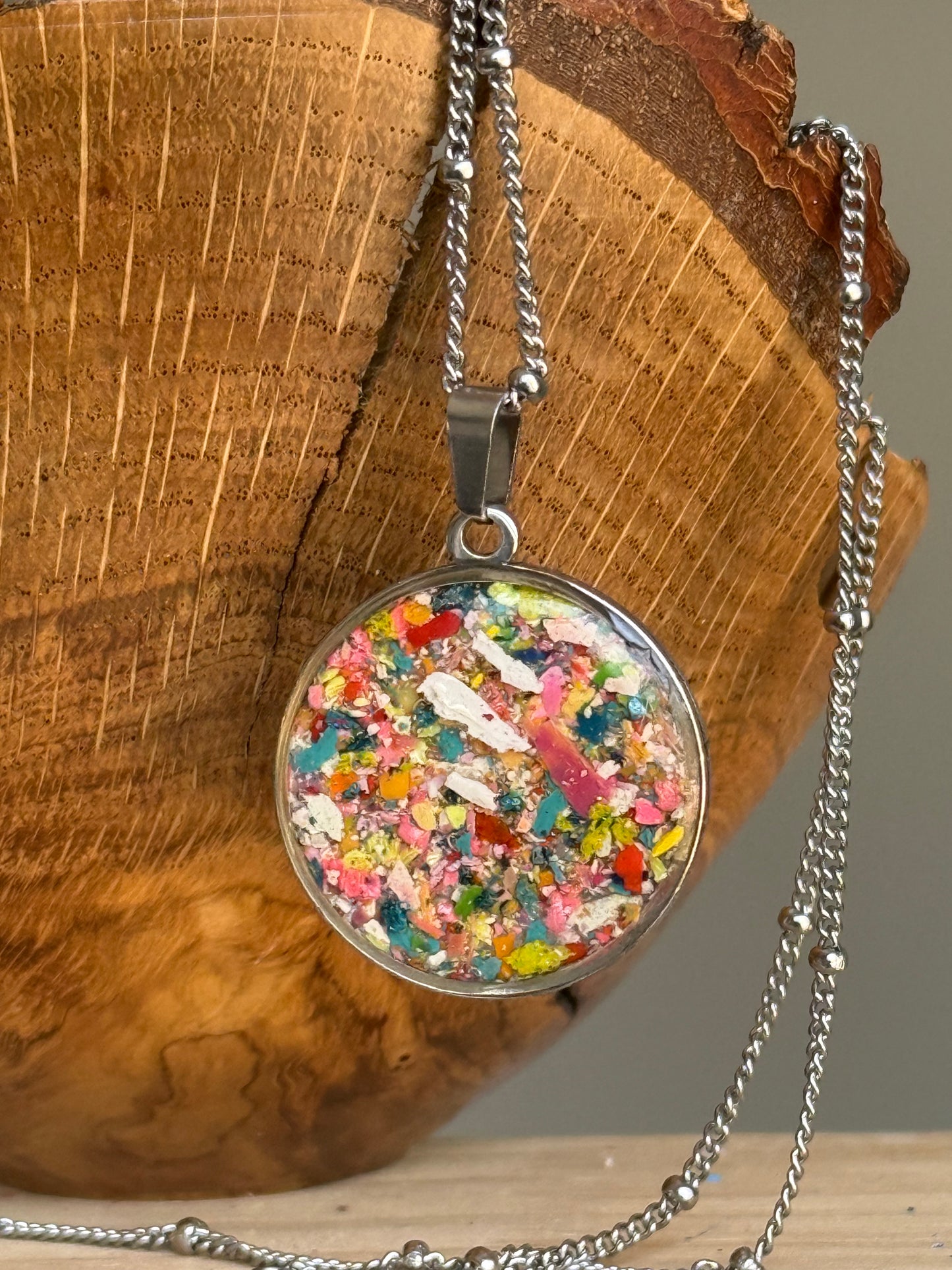 Bold Orbis Necklace (Wild White)