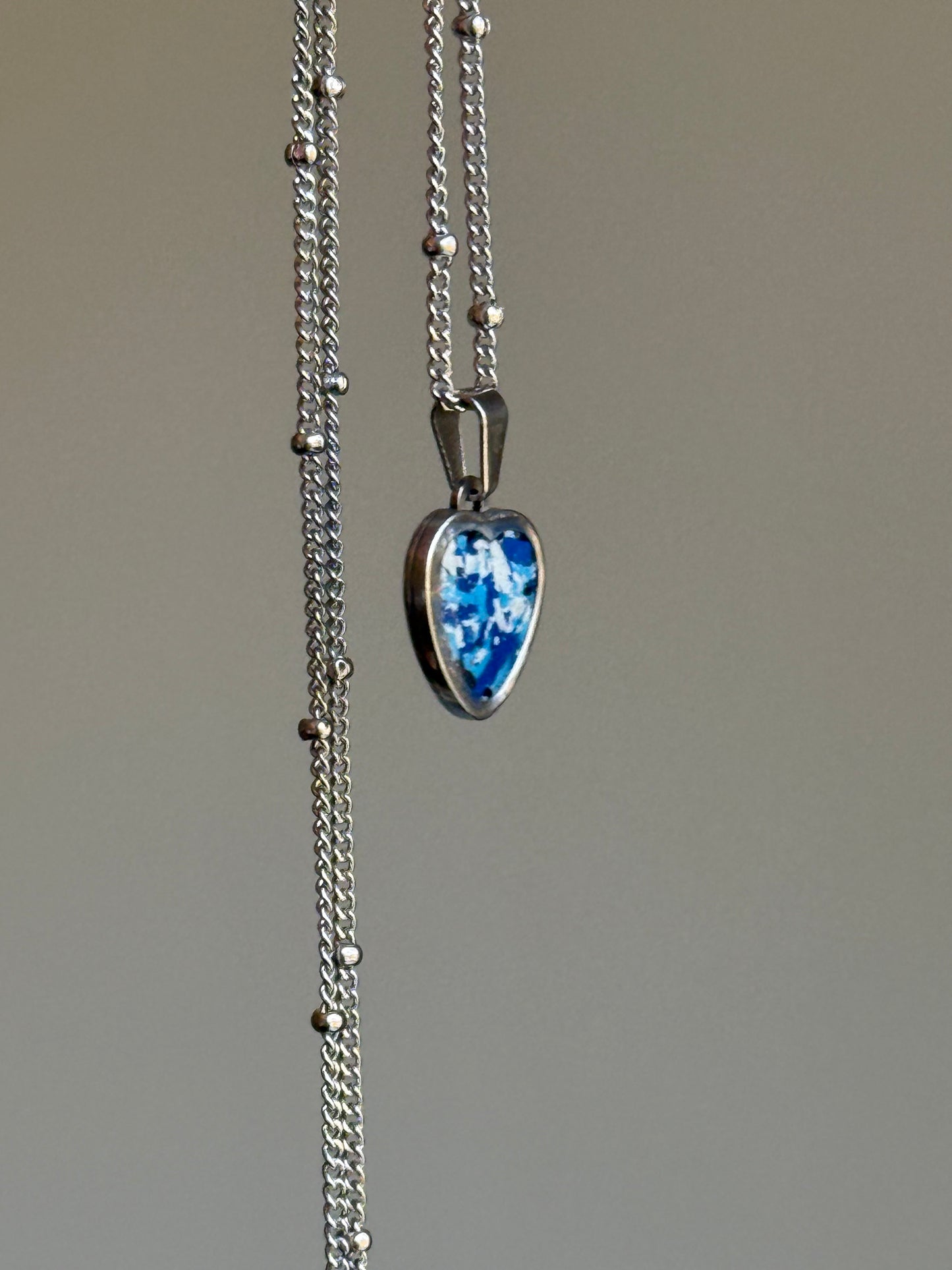 Blue & White Heart Pendant (Sml)