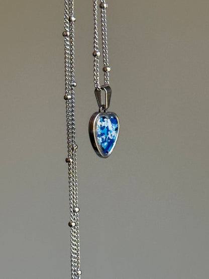 Blue & White Heart Pendant (Sml)