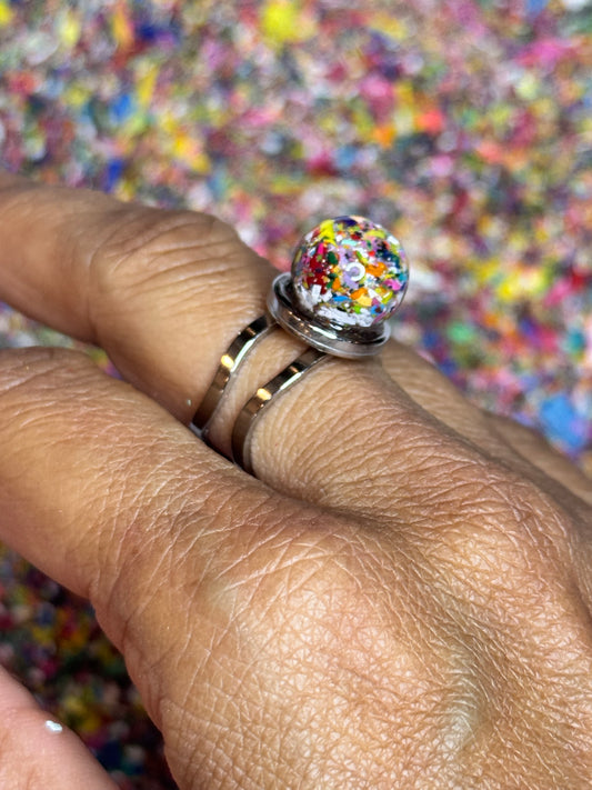 Multicolored Crayon Globe/Sphere Ring (Thick)