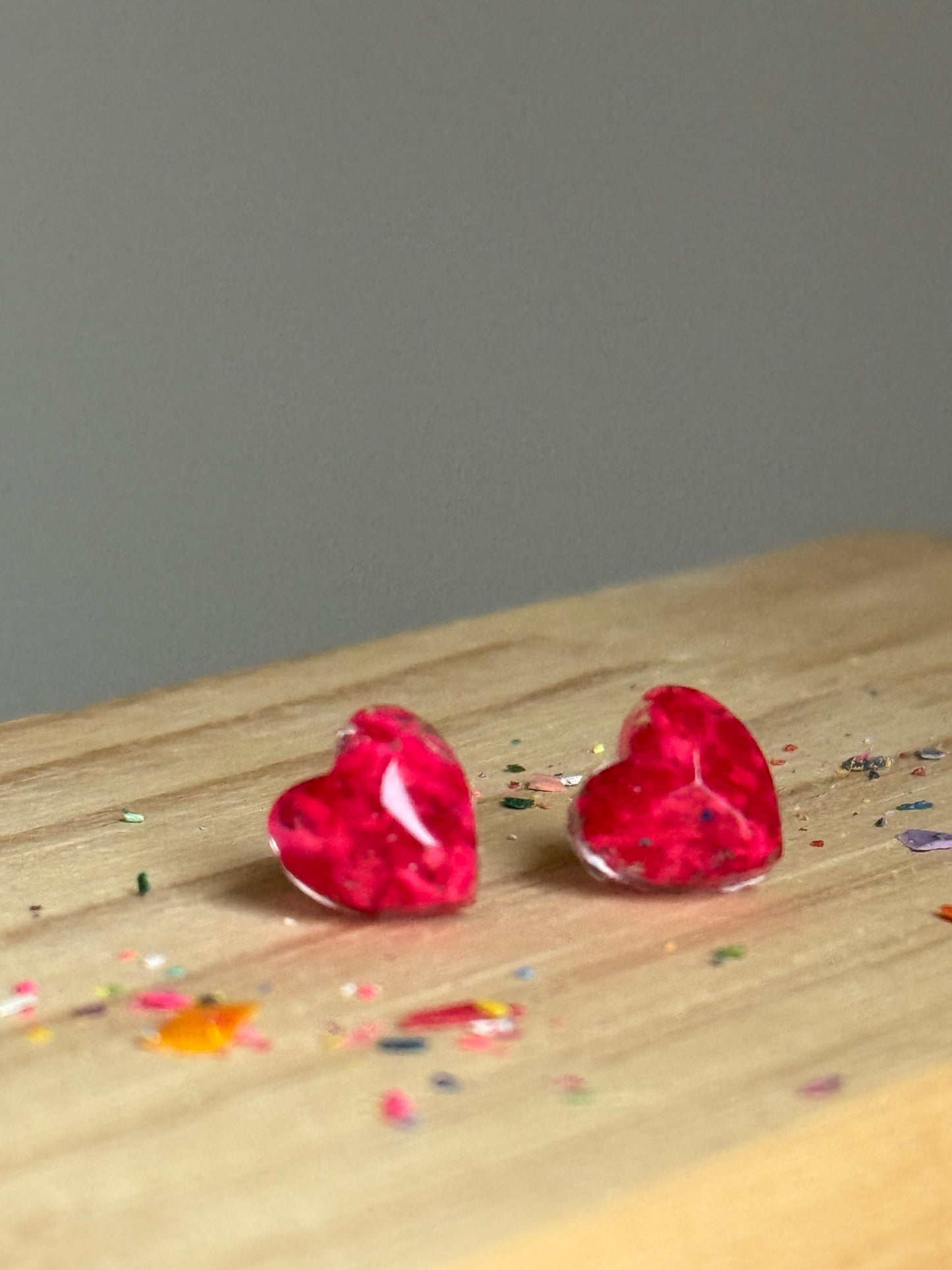 Small Resin Heart Studs (Bold Berry)