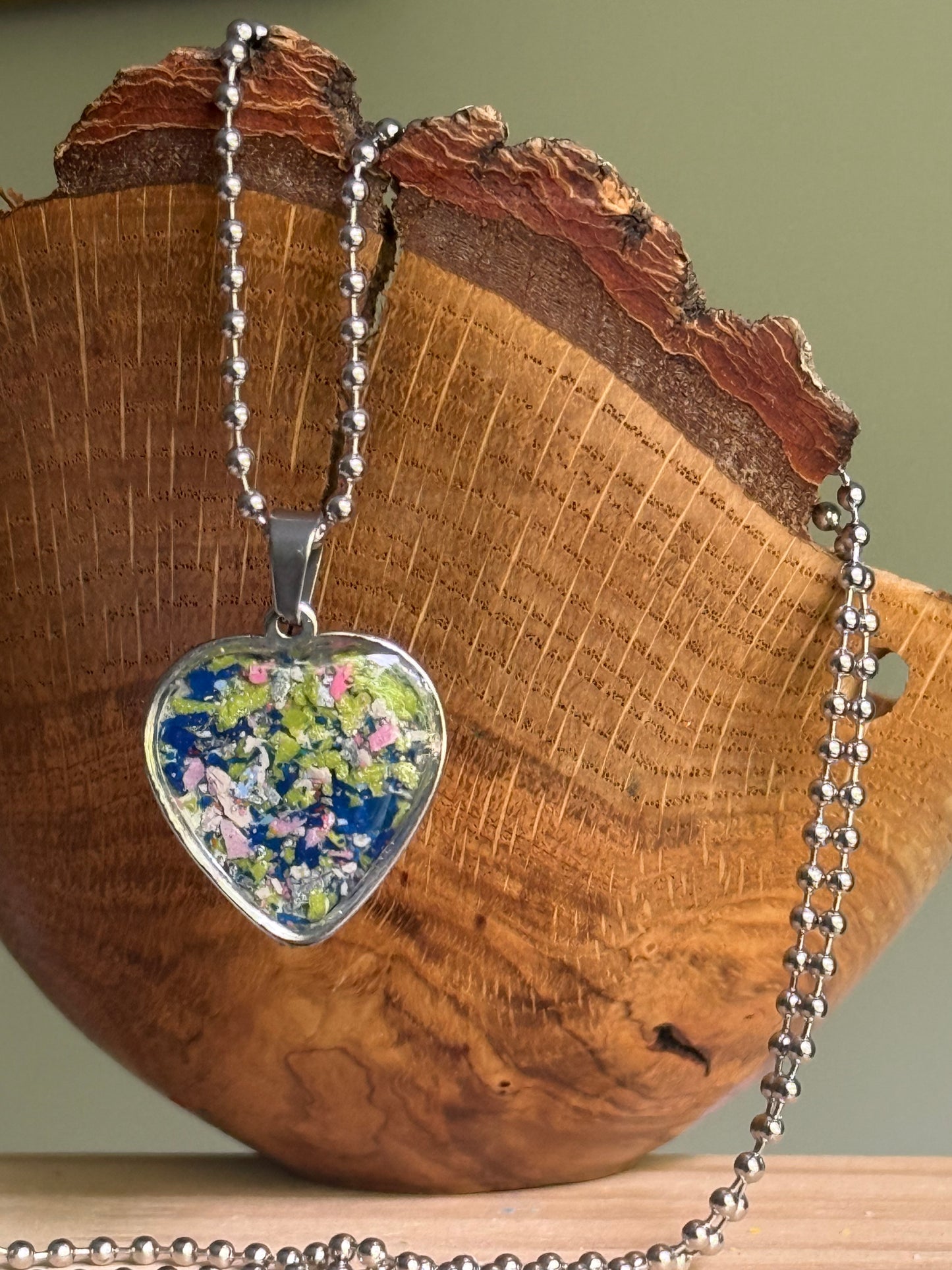 blue pink green crayon heart pendant necklace colorful statement piece. Crayon jewelry by Crayonfetti, mother-daughter based in Atlanta.