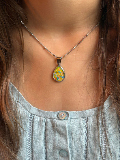 Gota Pendant (Clear Sunny Skies)