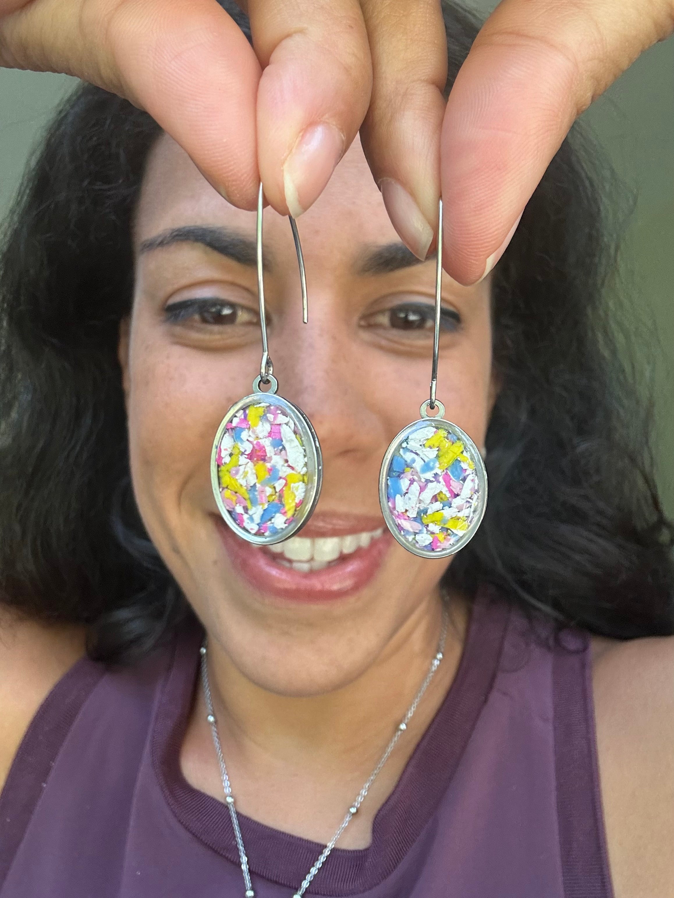 kalen redmon, crayonfetti, crayon jewelry, crayon art. colorful dangling earrings