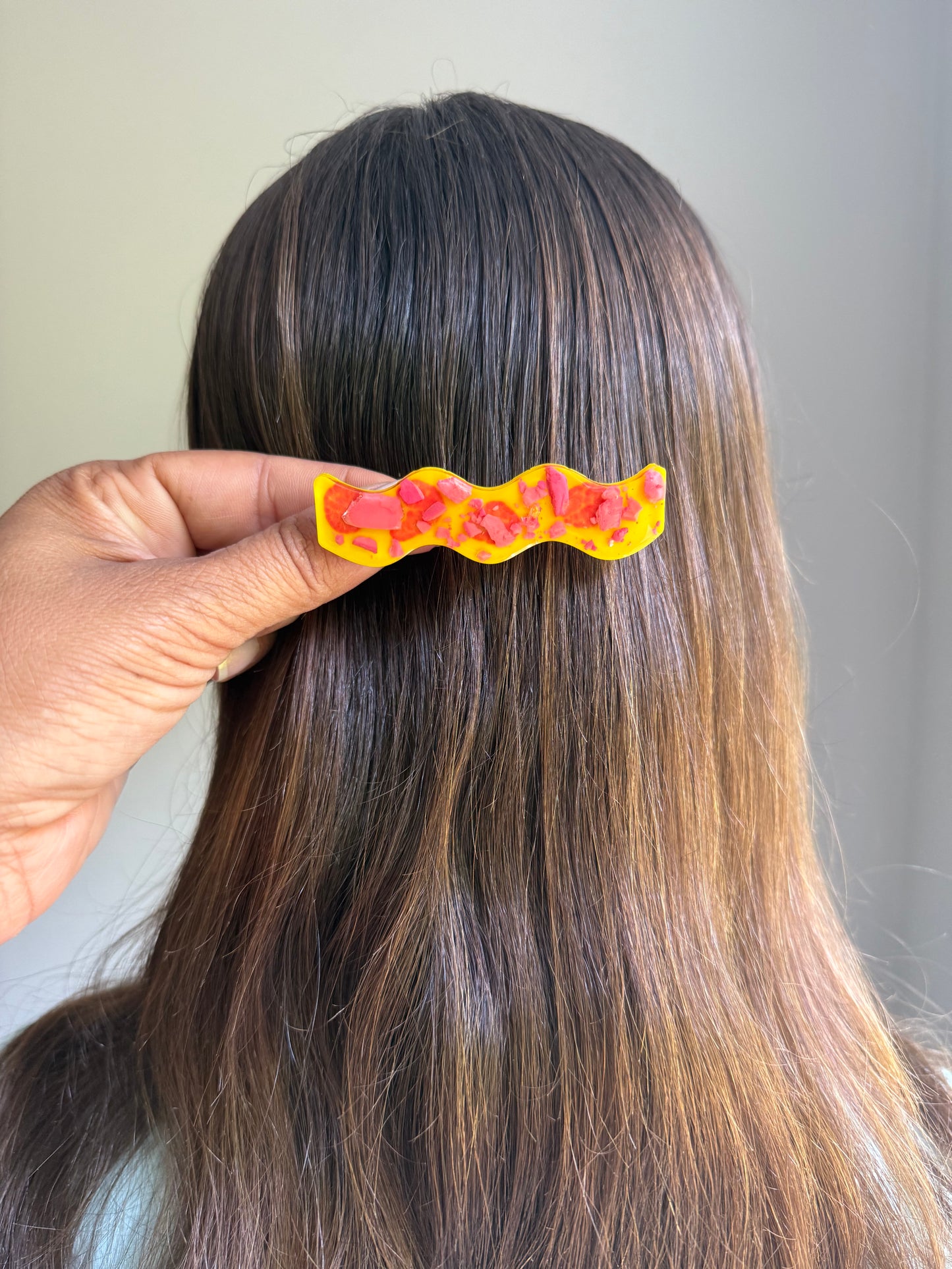 Yellow and Pink Wave Crayon Clip