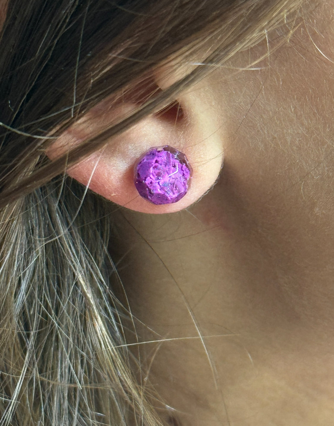 Round Resin Studs (Different Colors)