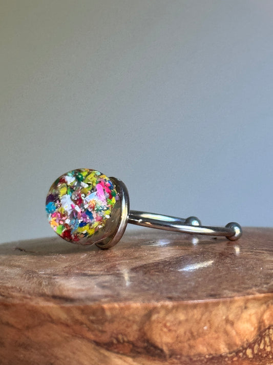 Multicolored Crayon Globe/Sphere Ring