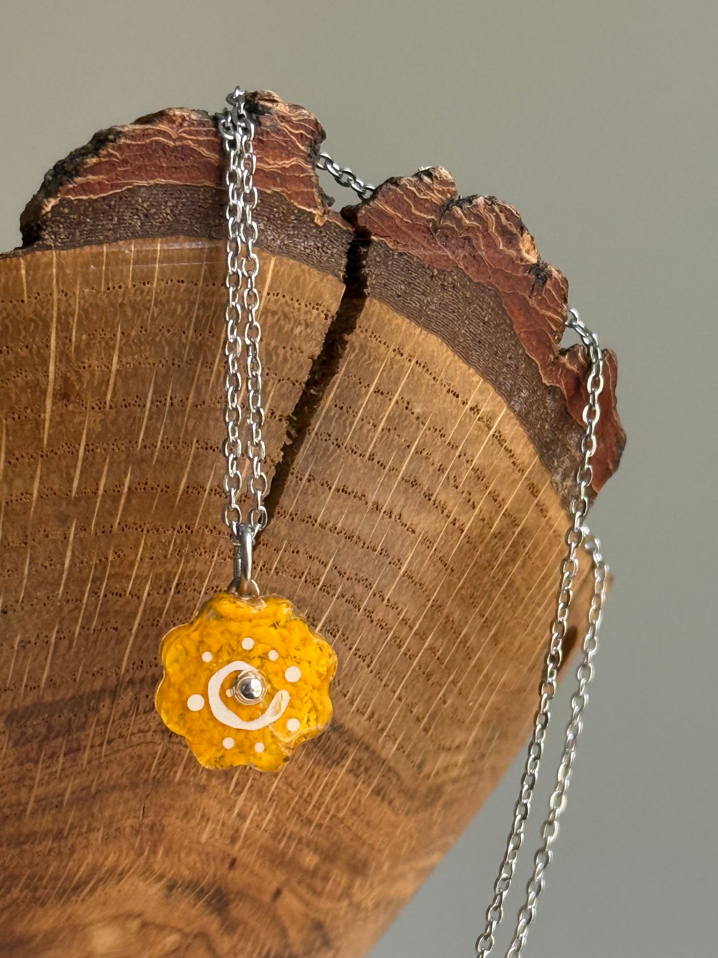 Dandelion Crayon Bloom Necklace