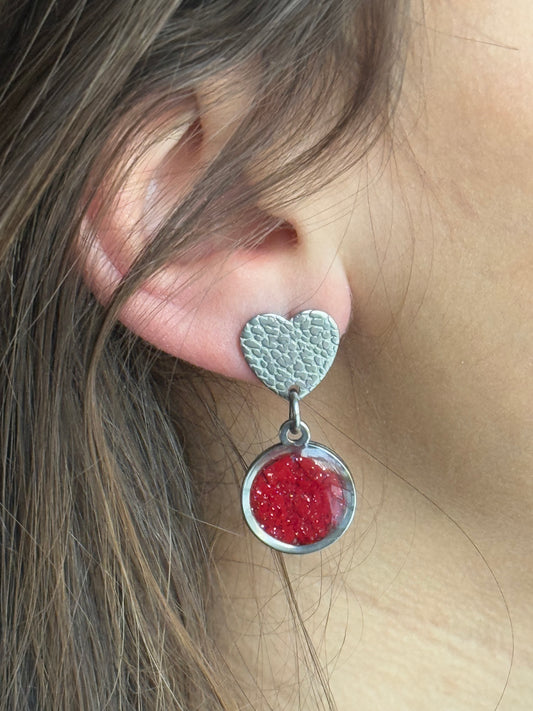 Clous d'oreilles en forme de cœur à bulles multicolores