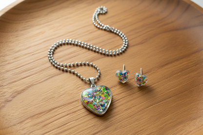 Viva Heart Pendant & Studs on Wood